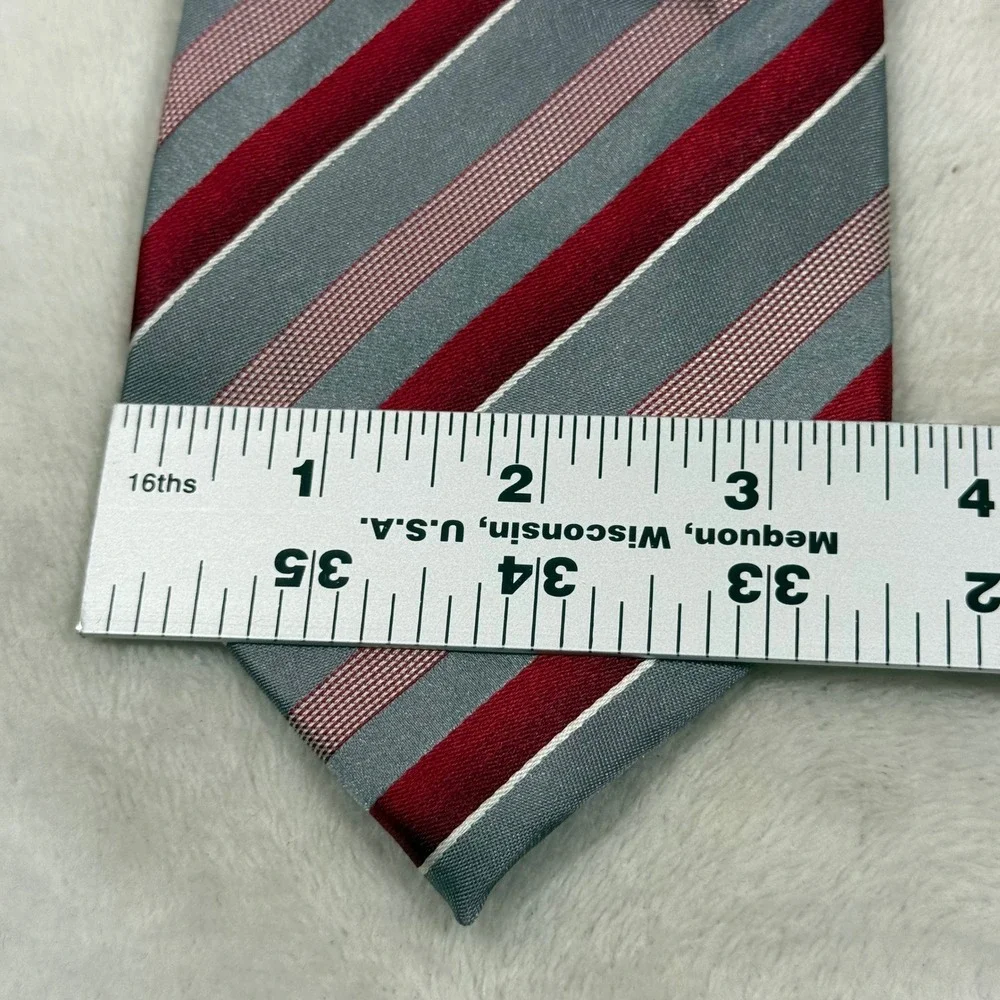 Sean John Mens Red Gray Striped 100% Silk Classic Necktie RN 121148